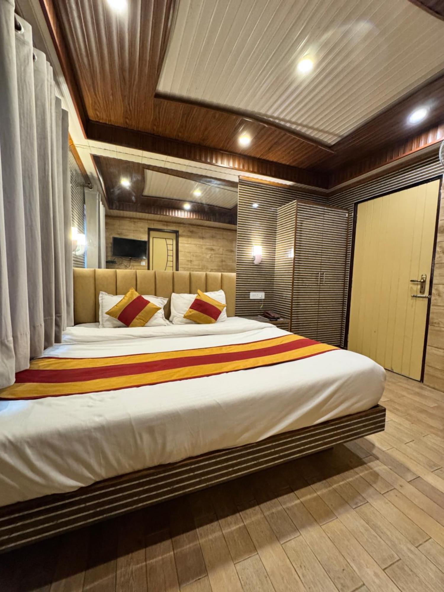 Victory Hotel And Restaurant By Gs Hospitality Shimla Eksteriør bilde