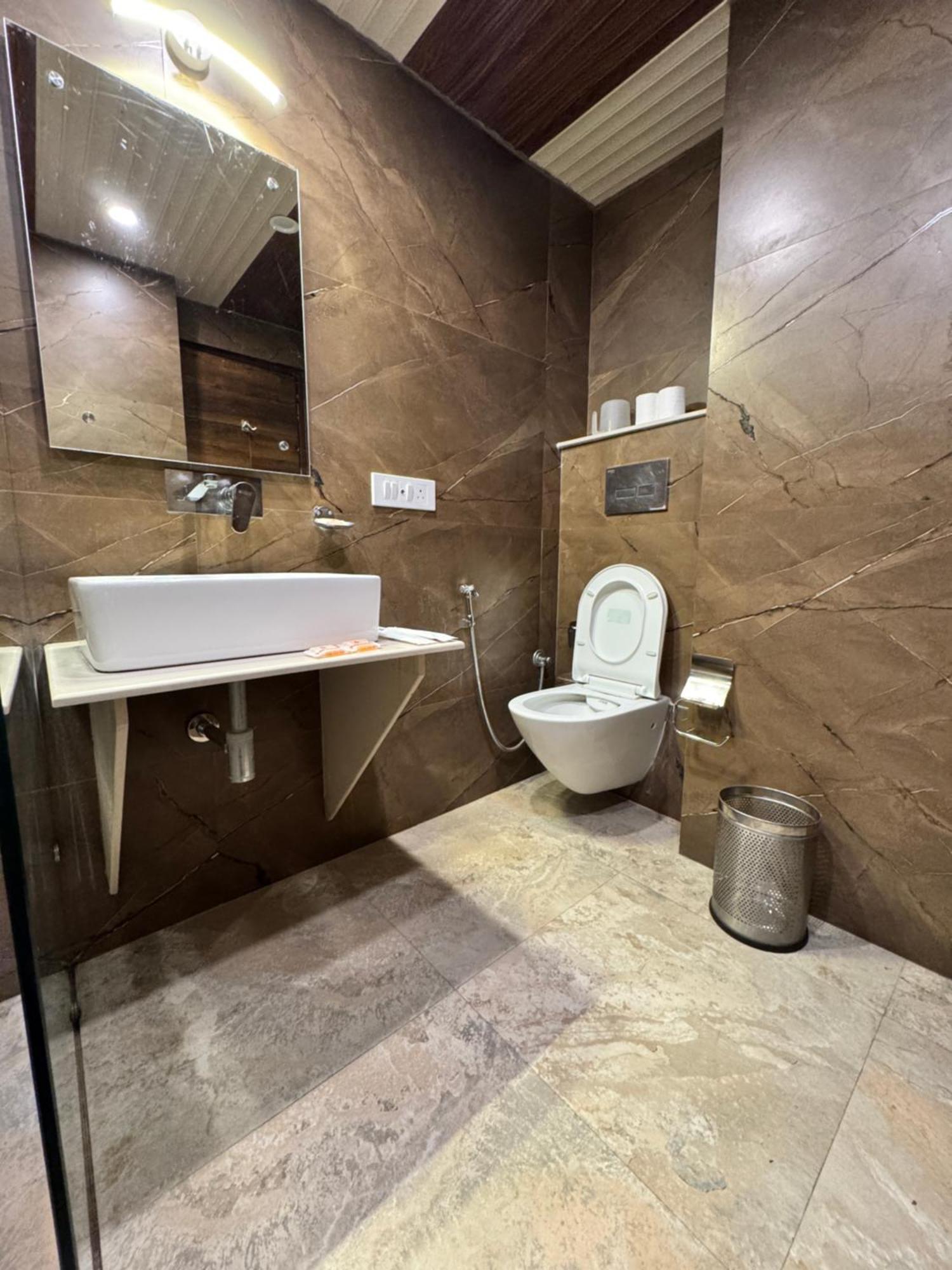 Victory Hotel And Restaurant By Gs Hospitality Shimla Eksteriør bilde