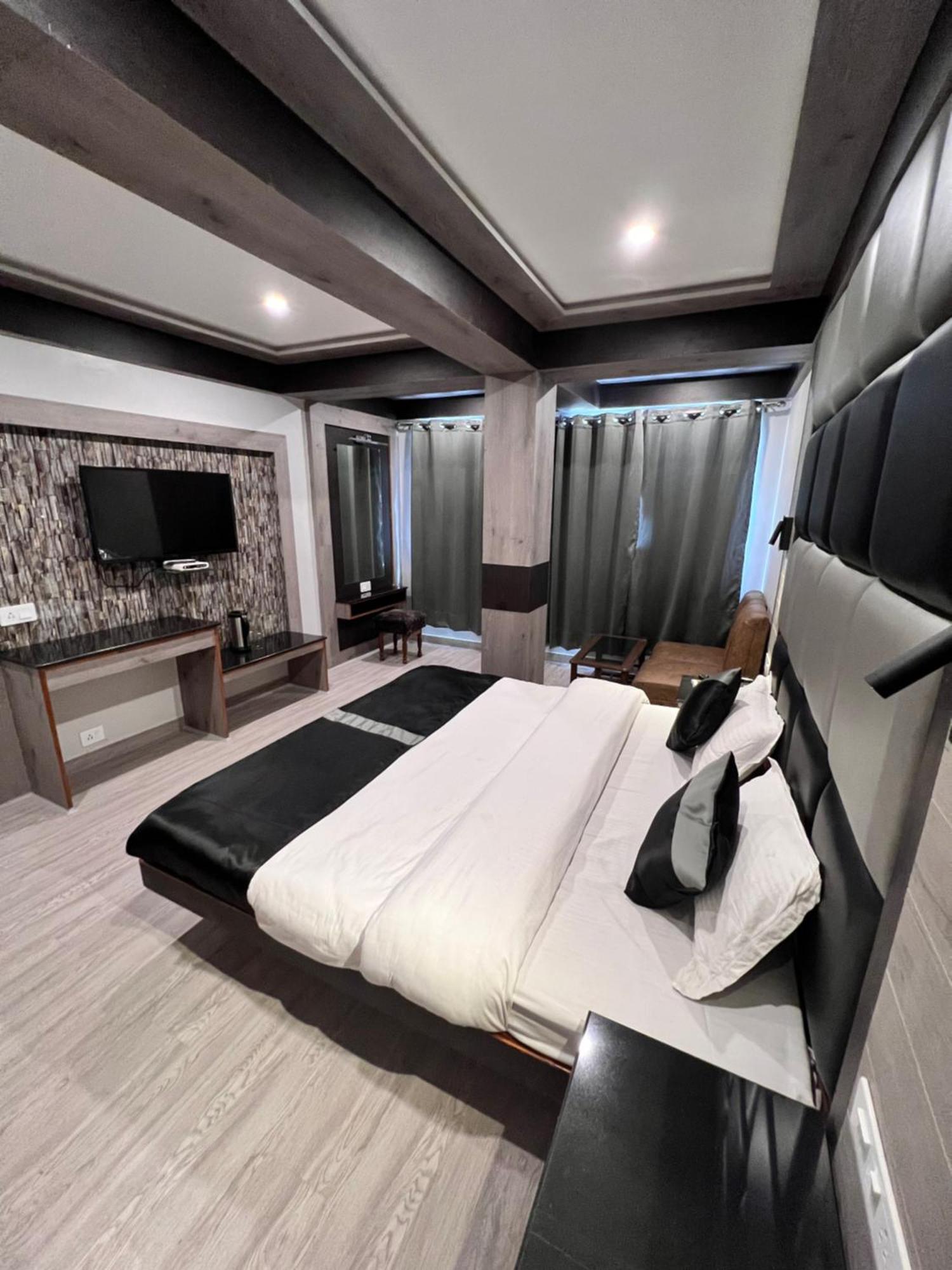 Victory Hotel And Restaurant By Gs Hospitality Shimla Eksteriør bilde